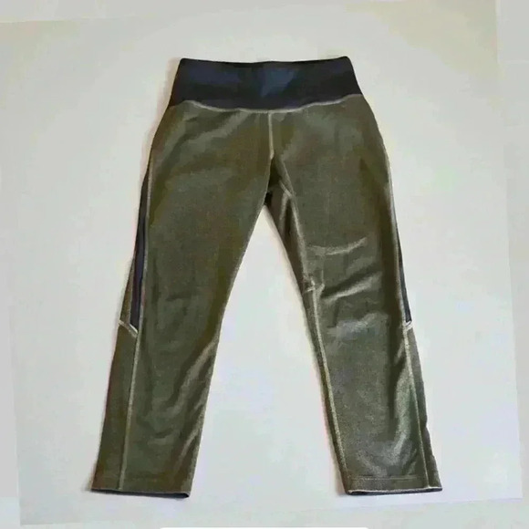 Women’s REI Co-Op Cropped Leggings Eco Friendly Outdoors Brand Size Medium - Picture 1 of 14